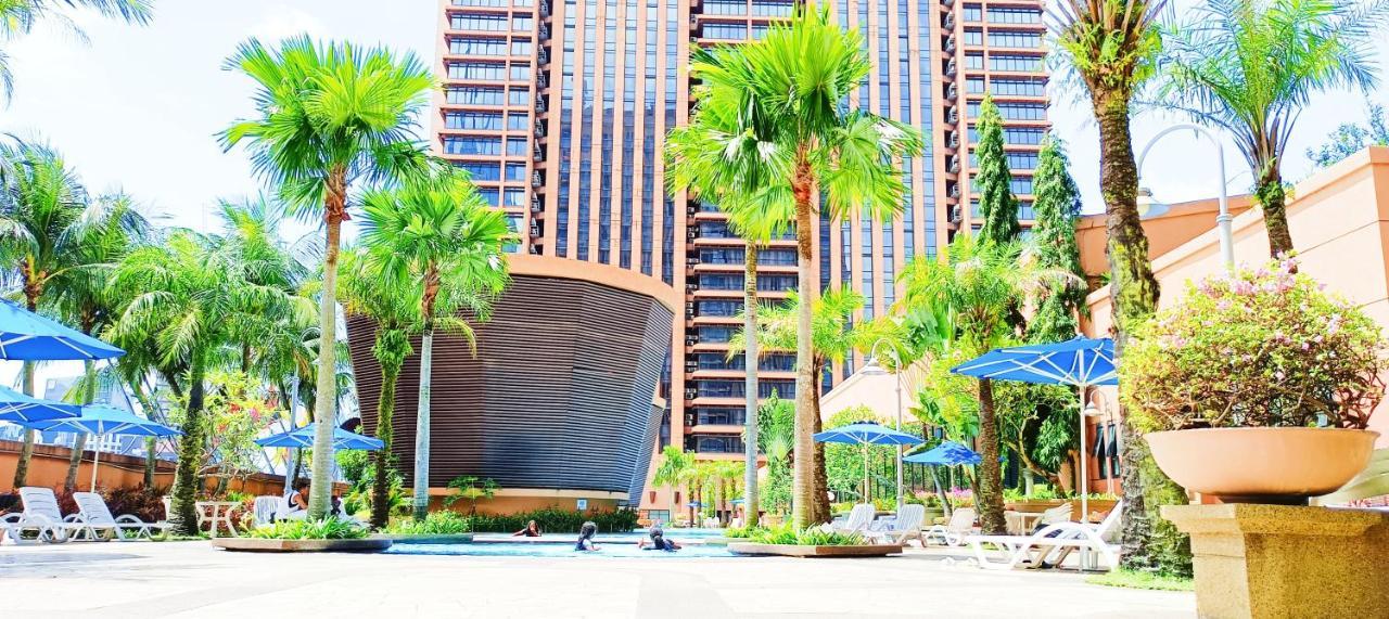 Plaza Apartment At Berjaya Times Square Kl Куала-Лумпур Екстер'єр фото