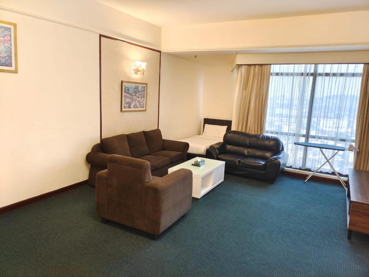 Plaza Apartment At Berjaya Times Square Kl Куала-Лумпур Екстер'єр фото