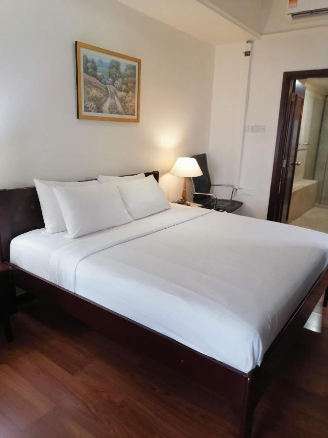Plaza Apartment At Berjaya Times Square Kl Куала-Лумпур Екстер'єр фото