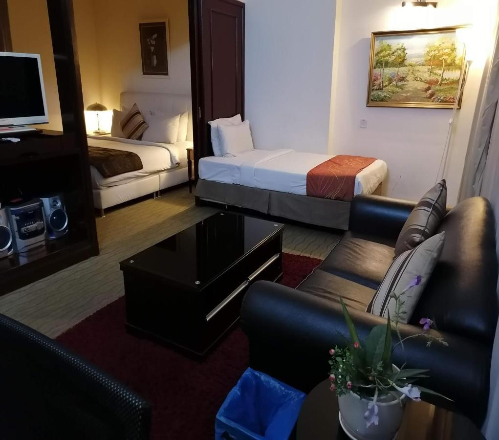 Plaza Apartment At Berjaya Times Square Kl Куала-Лумпур Екстер'єр фото